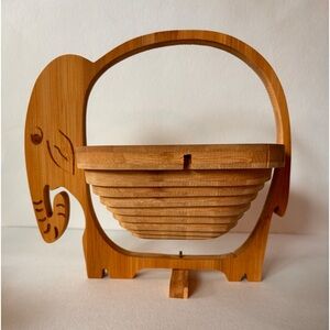 Vintage Collapsible Fruit Basket